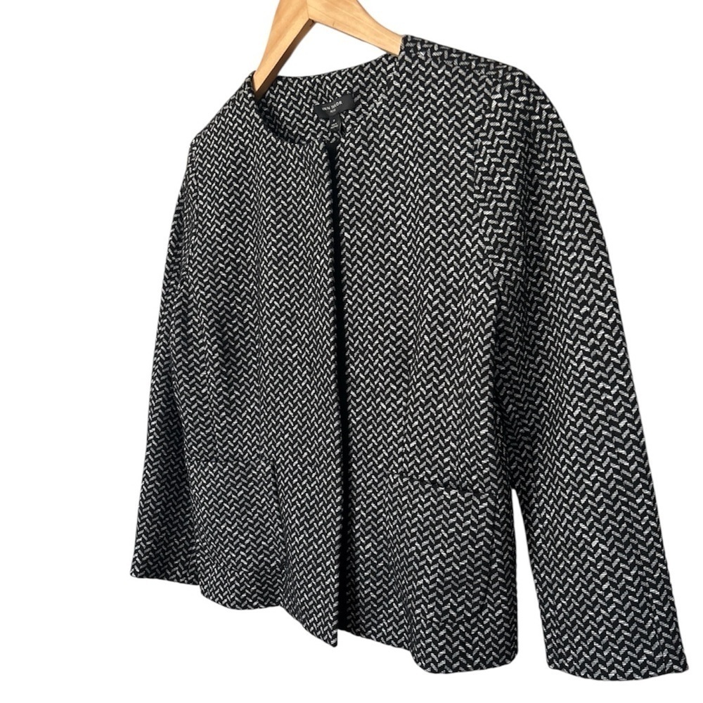 NWT! ANN TAYLOR PETITE Cropped Black & White Chevron Blazer, SP